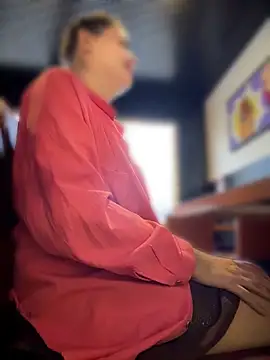 Chat soba uživo modela NikaMur