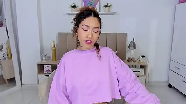 Zoe_Gruber Live chatroom