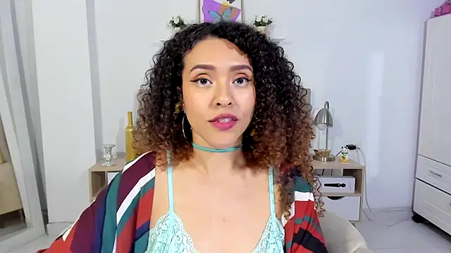 Zoe_Gruber's Live Chat Room