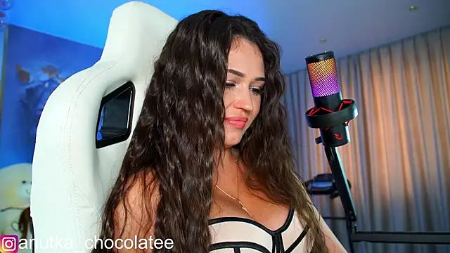 Adel_chocolate_ Live chatroom