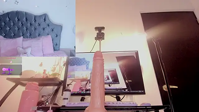 Pokój czatu na żywo – conny__curly