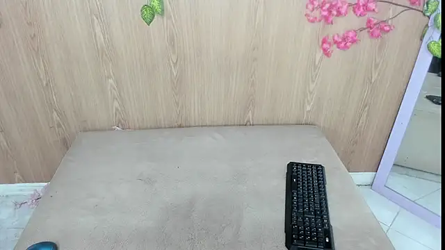 Sala de chat ao vivo de jenelotizz06