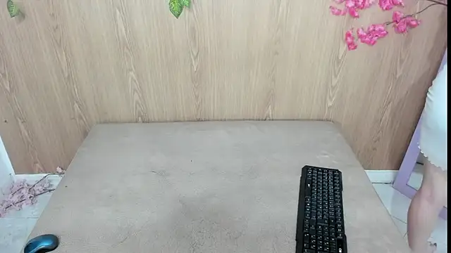 jenelotizz06 Live Chatraum