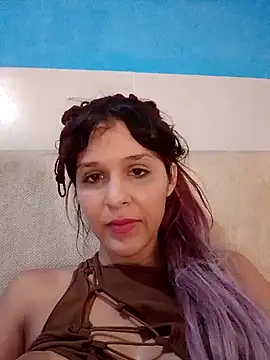 KeylacabreraC's Live Chat Room