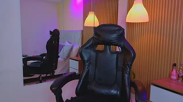 Sala de chat ao vivo de Dakota_diaz_