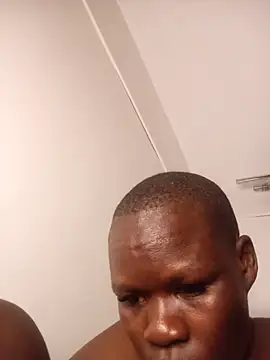 Chat ao vivo de MINNYIRI