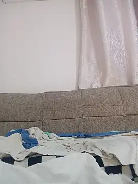 MINNYIRIn Live chat-huone