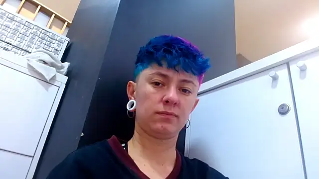 Pokój czatu na żywo – tomboyblue