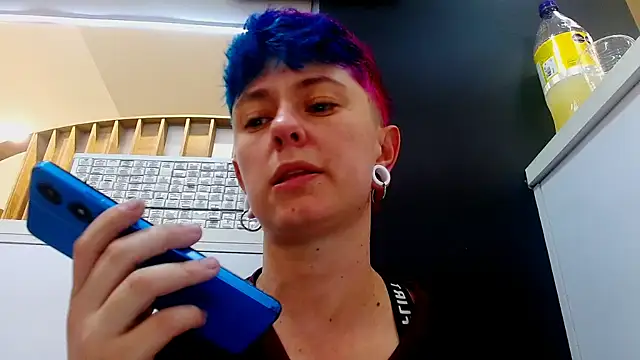 tomboyblue Live Chatraum