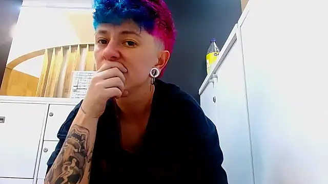 tomboybluen Live chat-huone