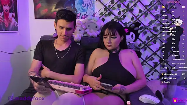 MaddyFooxx Adlı Modelin Canlı Sohbet Odası