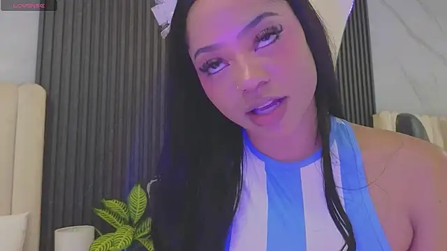 Madiee_Rhea Show Webcam