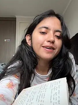 ViolettaSummer লাইভ চ্যাট রু  ম
