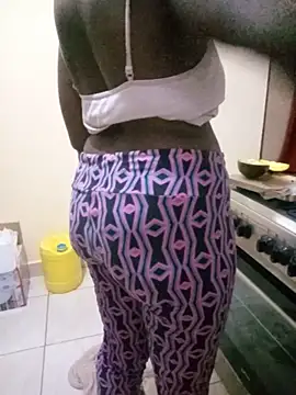 zainabsmile Adlı Modelin Canlı Sohbet Odası