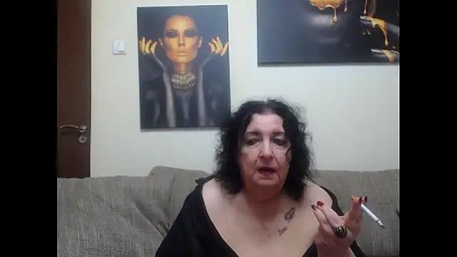 Živá chatovací místnost maturekorine