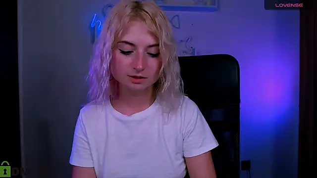 melisa_white1's Live Chat Room