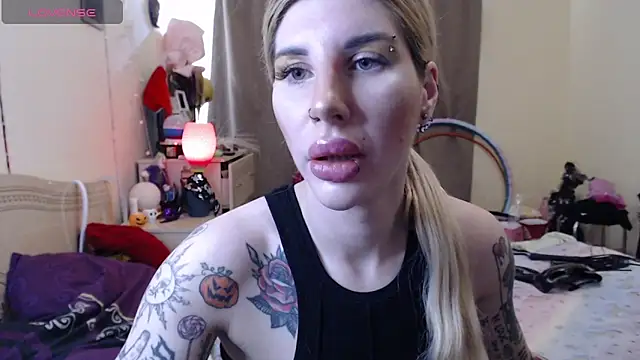 BLACKPeonyy Live Chatraum