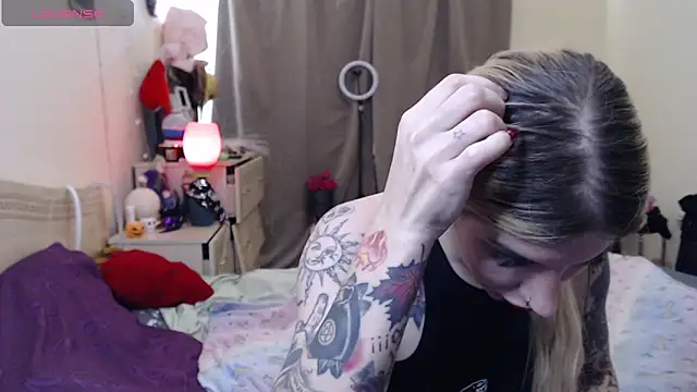 BLACKPeonyy чат на живо