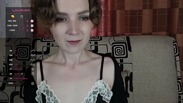 TinaWince Adlı Modelin Canlı Sohbet Odası