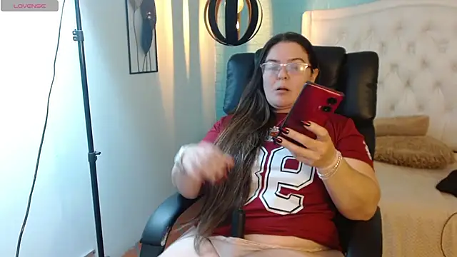 חדר צ'אט בשידור חי של MsJossie