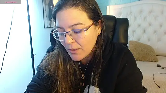 MsJossie's Live Chat Room