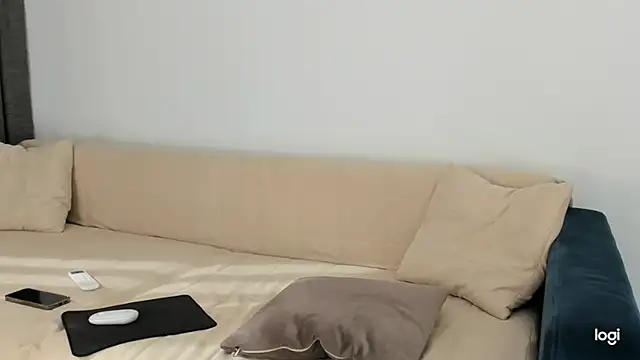 AmelinaLove Adlı Modelin Canlı Sohbet Odası