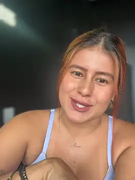 Amber_Martins_ Adlı Modelin Canlı Sohbet Odası