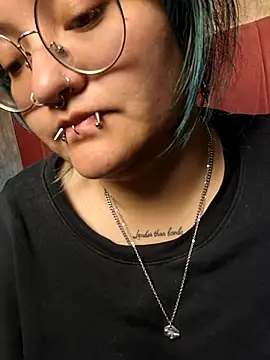 lucky-leah – live chatrum