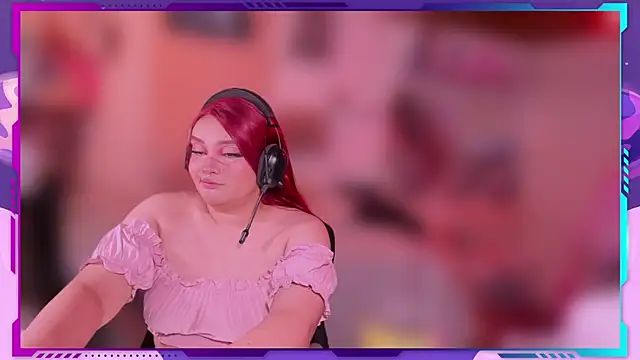 MegariaB Adlı Modelin Canlı Sohbet Odası