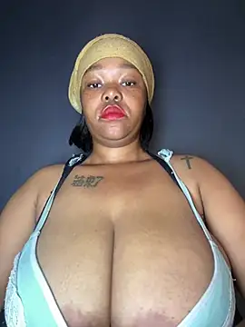 Marinda_Swangsn Live chat-huone