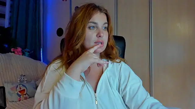 CoraSwon – live chatrum