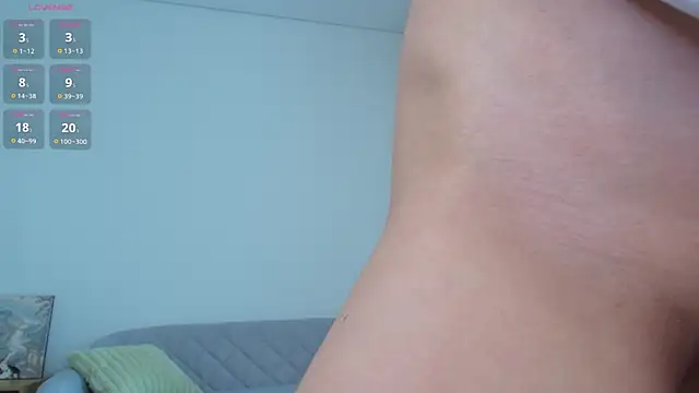 Pokój czatu na żywo – Naomi_52