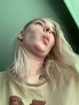 Sextazy's Live Chat Room