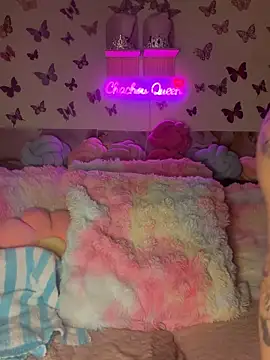Chat soba uživo modela CHACHOULAND