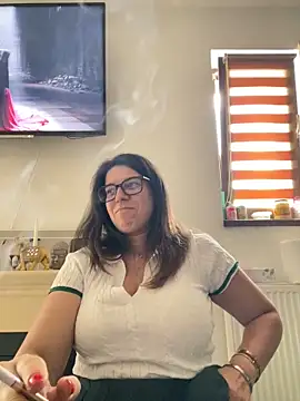 Živá chatovací místnost NadiraNoor