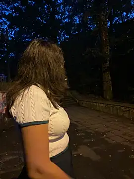 NadiraNoor – live chatrum