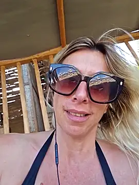 Ina_Your_Queen Cameră chat live