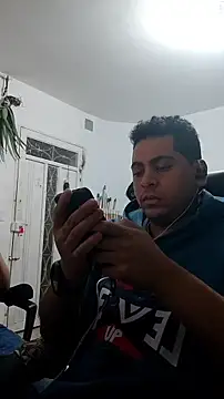 Živá chatovací místnost Yenoxxx