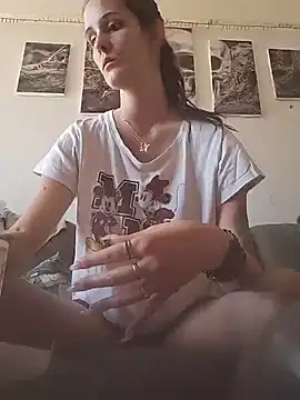 חדר צ'אט בשידור חי של Laura_Ati