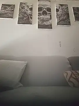 Sala de chat en directo de Laura_Ati
