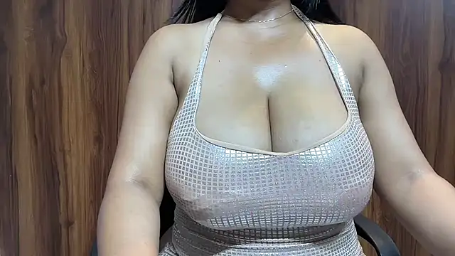 חדר צ'אט בשידור חי של julie_08