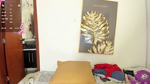Amina_hafsa Adlı Modelin Canlı Sohbet Odası
