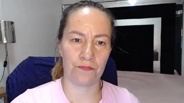 Živá chatovací místnost CATRINA-83