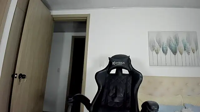 חדר צ'אט בשידור חי של brenda_x_69