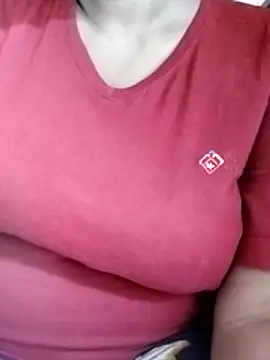 Živá chatovací místnost Quite_Malsha