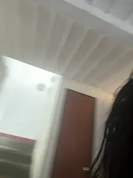 חדר צ'אט בשידור חי של emmyjhonson07