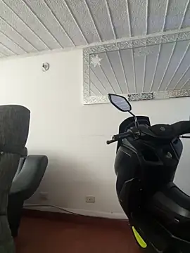 Phòng Chat Trực Tiếp emmyjhonson07