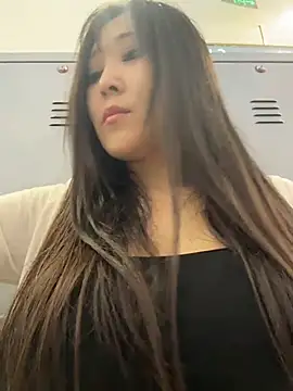 Fannywell 现场性爱视讯表演