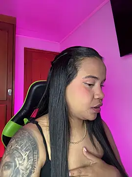 leila_22 লাইভ চ্যাট রুম