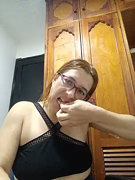 mademonsexy Adlı Modelin Canlı Sohbet Odası